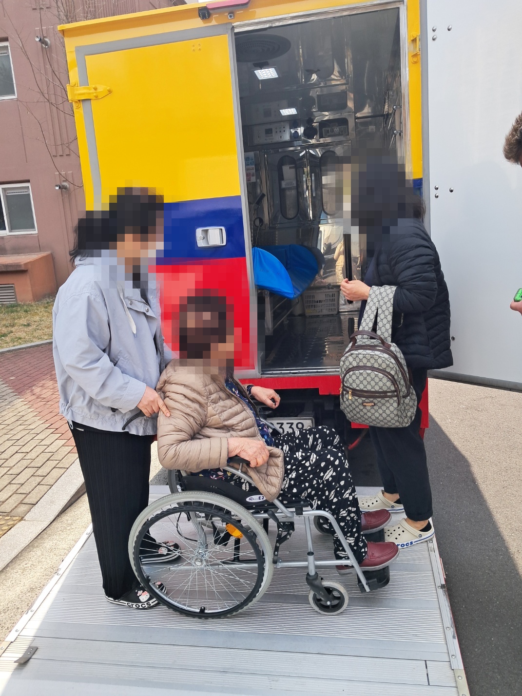 차량 내부 욕조